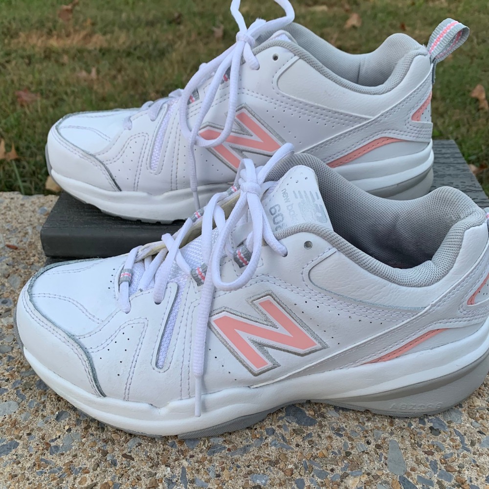 New Balance 608 White Pink Leather Training Walking Shoes Women's Sz 8 Preowned